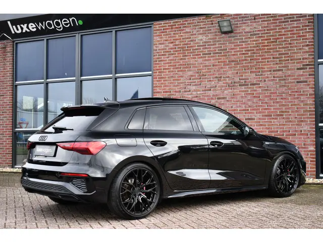 Audi A3 Sportback 35 TFSI S edition 2020 Benzine 32