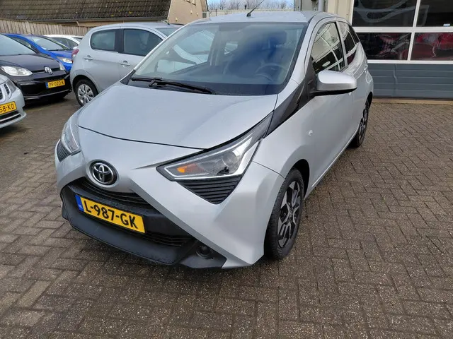 Toyota Aygo 1.0 VVT-i x-fun 2021 Benzine 8