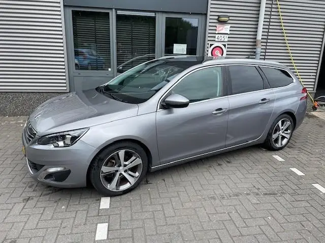 Peugeot 308 SW 1.2 e-THP Première 2014 Benzine