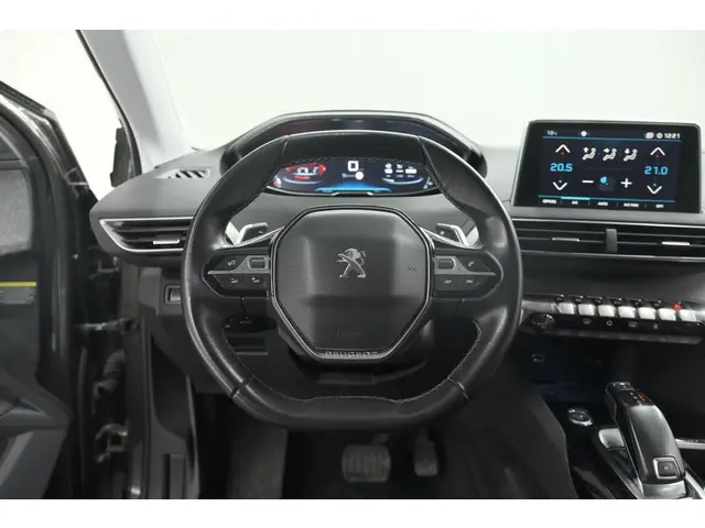 Peugeot 3008 PureTech 130 EAT6 Allure 2017 Benzine 33