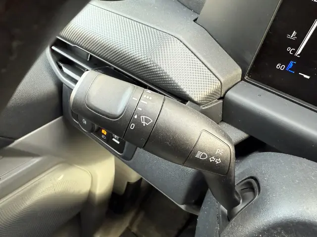 Ford Transit Custom 320 2.0 TDCI 136PK 2024 Diesel 26