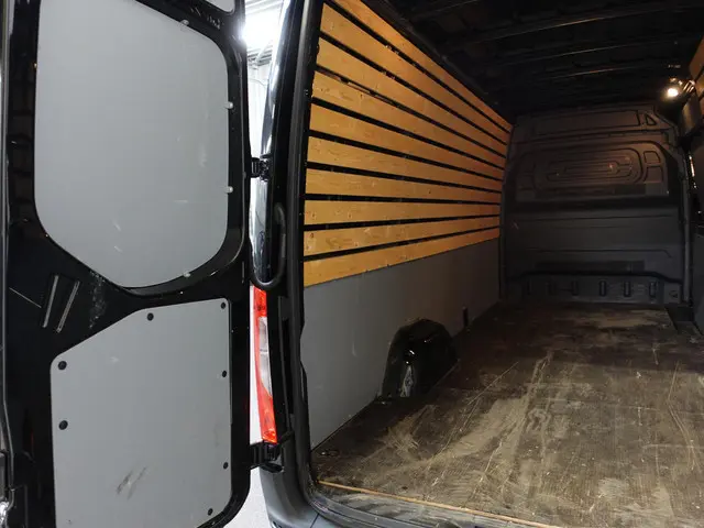 Mercedes-Benz Sprinter L3H2 Automaat 2023 Diesel 32