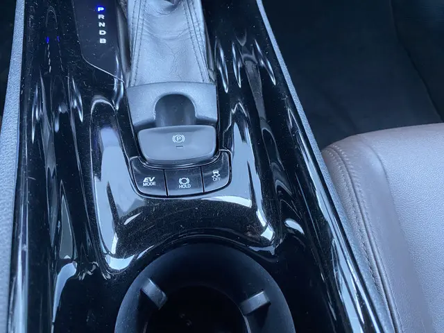 Toyota C-HR 1.8 Hybrid Executive 2018 Hybride Benzine 29