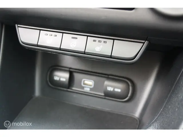 Kia Sportage 1.6 T-GDI Panoramadak, trekhaak 2021 Benzine 16