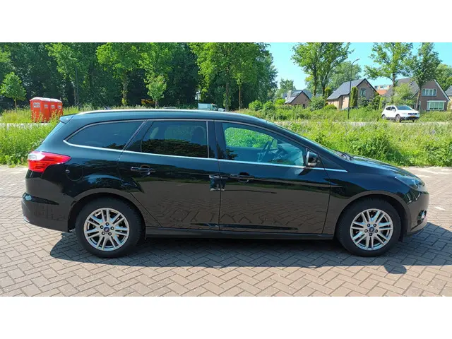 Ford Focus Wagon 1.6 Titanium Automaat 2013 Benzine 5