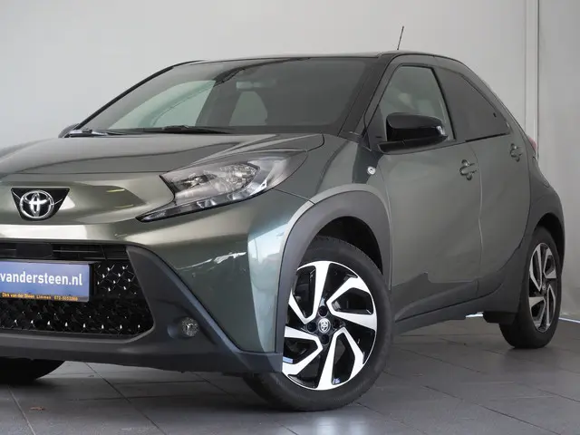 Toyota Aygo X 1.0 VVT-i S-CVT Pulse 2024 Benzine 13