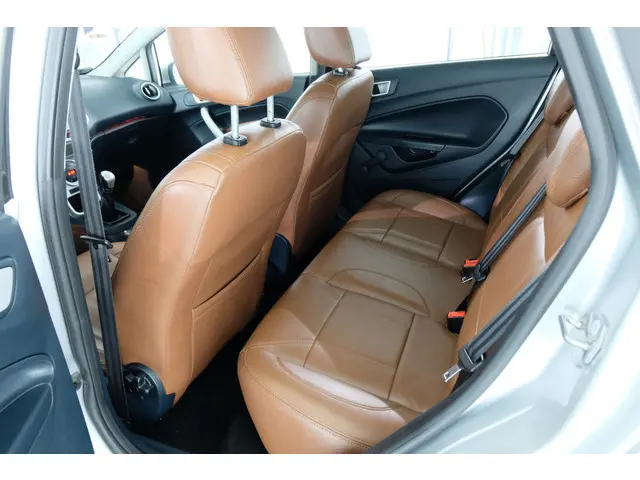 Ford Fiesta 1.25 Titanium 2013 Benzine 5