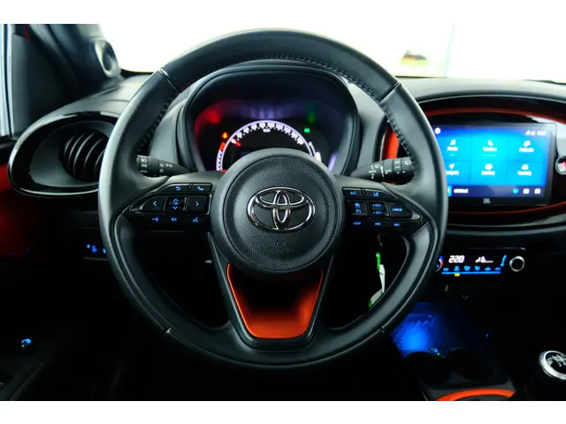 Toyota Aygo X 1.0 VVT-i MT Envy 2022 Benzine 8