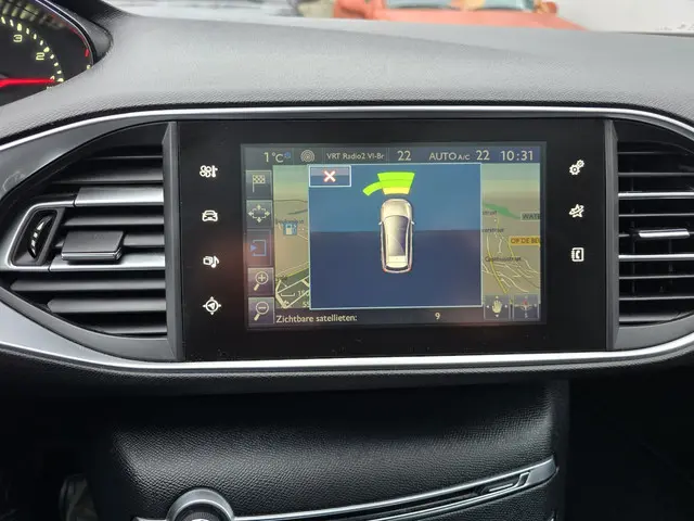 Peugeot 308 SW 1.2 PureTech Blue Lion 2017 Benzine 12