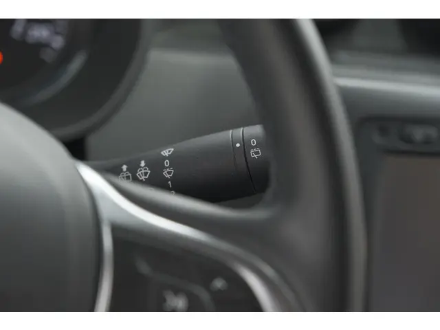 Dacia Duster TCe 130 Tech Road 2019 Benzine 37