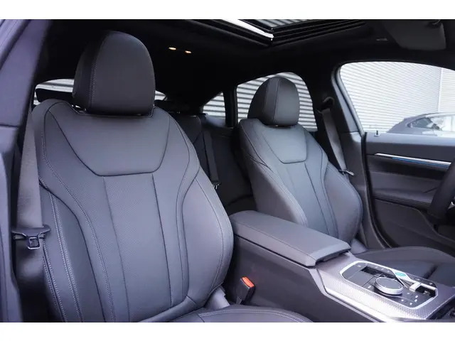 BMW i4 eDrive35 2025 Elektrisch 8