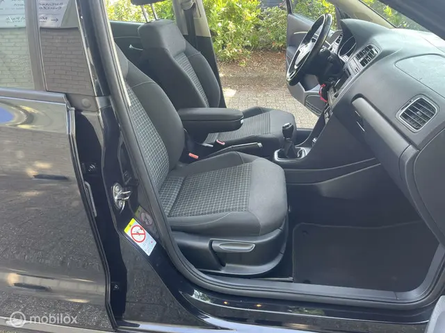 Volkswagen Polo 1.2 TSI Comfortline 2014 Benzine 8