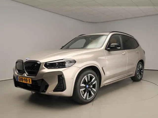 BMW iX3 Executive 80 kWh 2024 Elektrisch 51