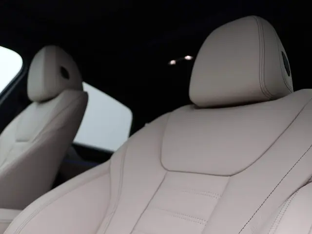 BMW i4 eDrive35 2024 Elektrisch 13