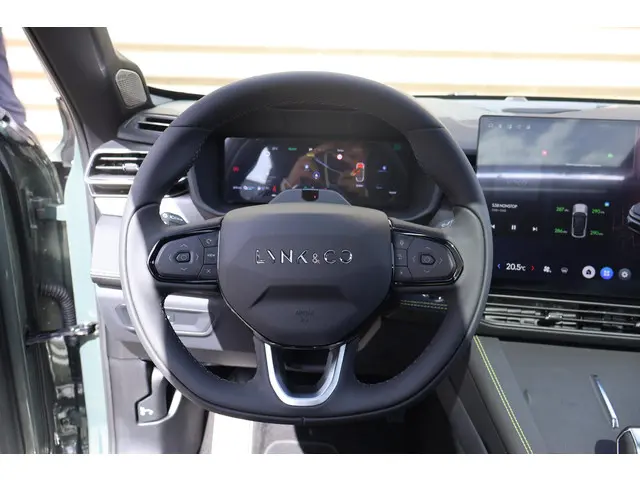 Lynk & Co 01 1.5 More 2025 Hybride Benzine 23