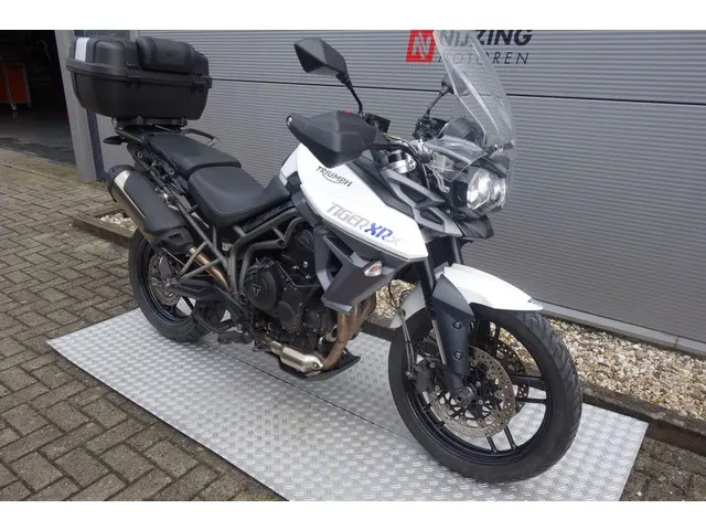 Triumph Tiger  800 XRX 2016 Benzine 2