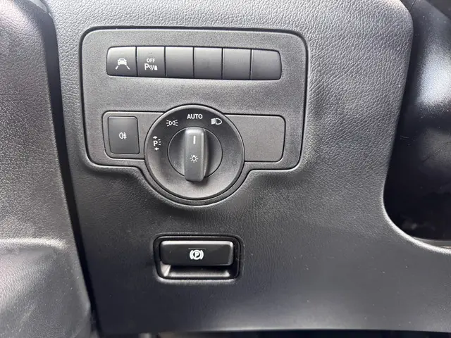 Mercedes-Benz Vito 114 CDI 2021 Diesel 14
