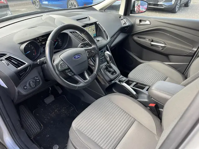 Ford C-MAX 1.5 Titanium 2018 Benzine 4