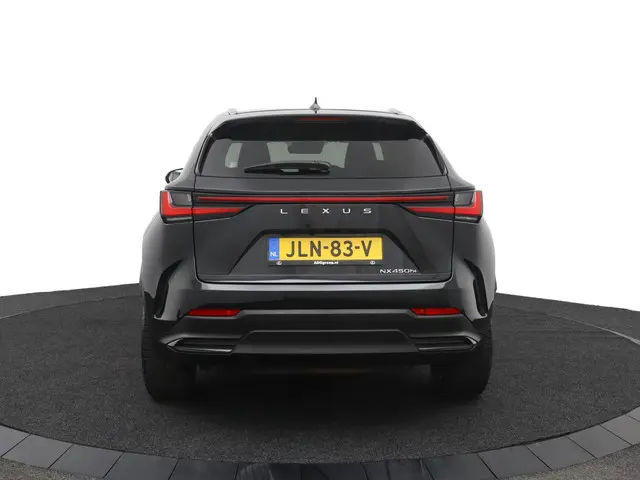 Lexus NX 450h+ AWD Executive Line 2024 Hybride Benzine 58