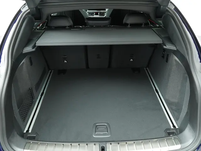 BMW X4 xDrive20i Business Edition Plus 2026 Benzine 22