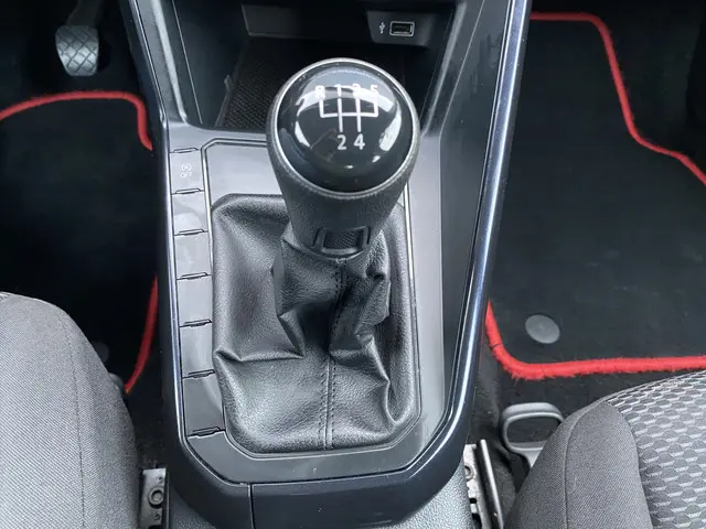 Volkswagen Polo 1.0 MPI Comfortline 2018 Benzine 23