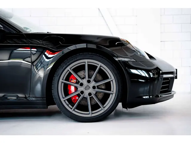 Porsche 911 Carrera 4S Cabriolet 2020 Benzine 17
