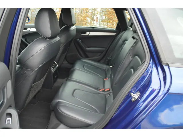 Audi A4 Avant 1.8 TFSI 170 pk S-line 2e eig. 2014 Benzine 6