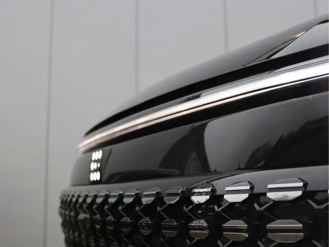 DFSK E5 PHEV 1.5 2025 Hybride Benzine 12