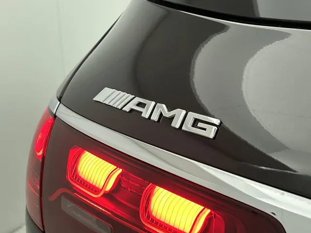 Mercedes-Benz GLS AMG 63 4MATIC+ 2024 Hybride Benzine 32