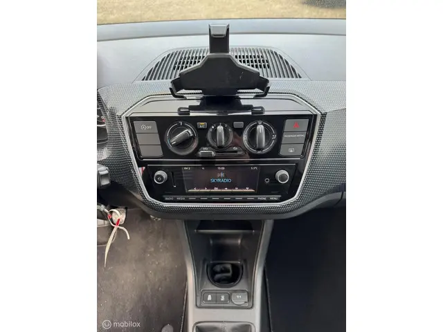 Volkswagen up! 1.0 BMT move up! 2019 Benzine 7