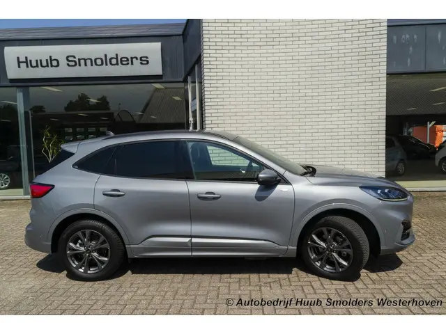 Ford Kuga 2.5 PHEV e-CVT ST-Line X 2022 Hybride Benzine 9