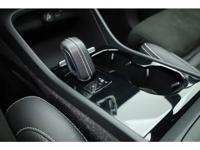 Volvo XC40 Recharge P8 AWD R-Design 2020 Elektrisch 6