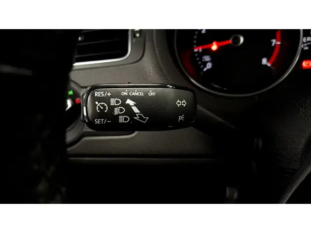 Volkswagen Polo 1.0 Comfortline 2015 Benzine 9