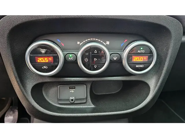 Fiat 500L 0.9 Lounge 105Pk Pano, 48.000km!!!! NAP !! 2015 Benzine 20