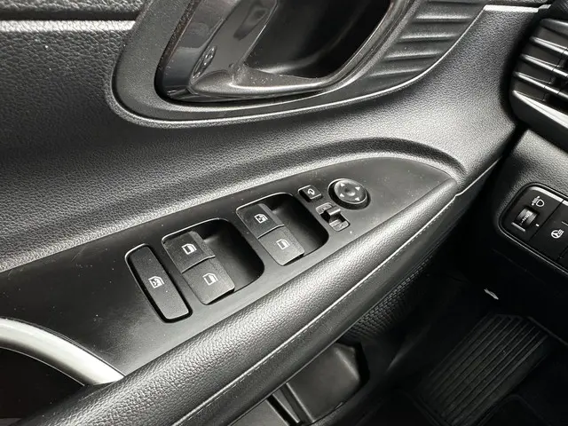 Hyundai i20 1.0 T-GDI Premium 2020 Benzine 21