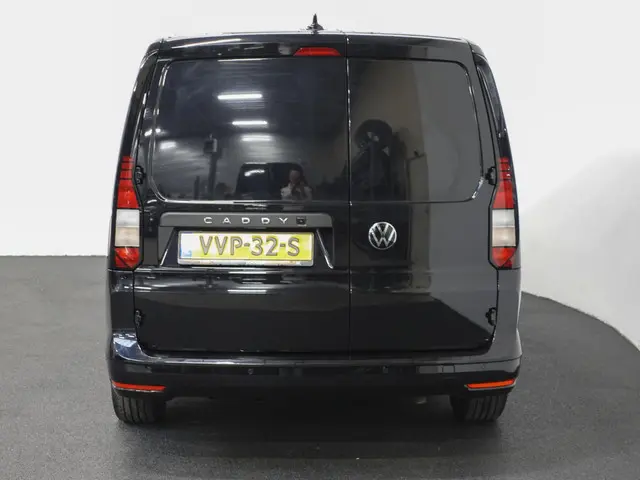 Volkswagen Caddy Cargo Maxi 2.0 TDI Style 2023 Diesel 4