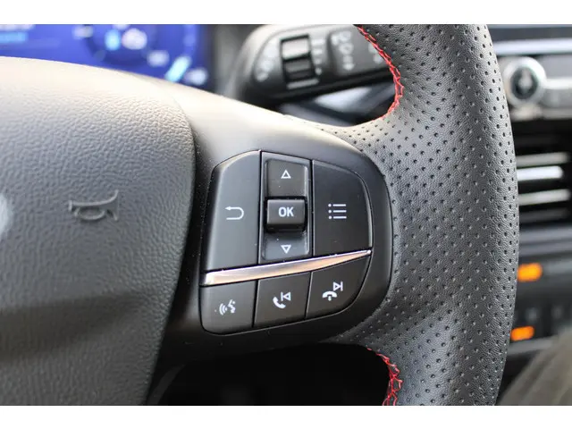 Ford Kuga 2.5 PHEV ST-Line X 2023 Hybride Benzine 25