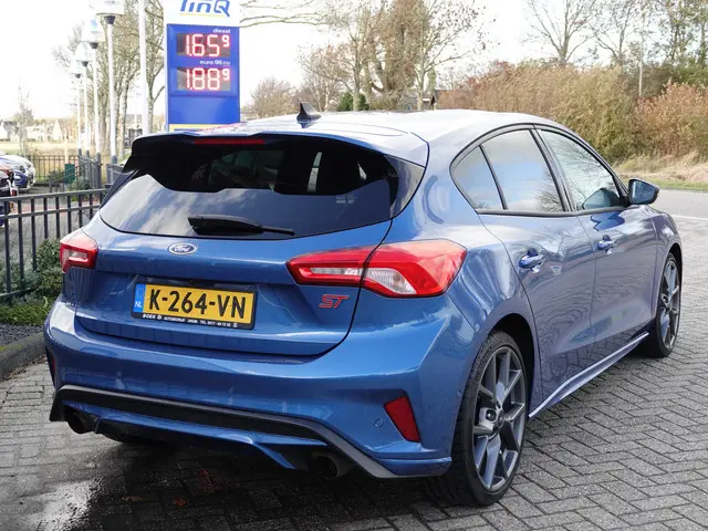 Ford Focus 2.3 EcoBoost ST-3 PERFORMANCE 2021 Benzine 3