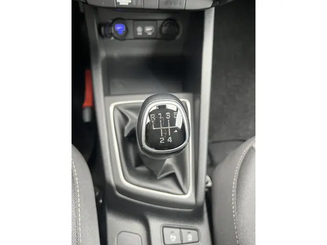 Hyundai i20 1.0 T-GDI Comfort 2020 Benzine 23