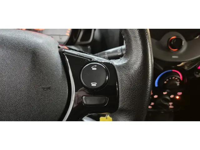 Peugeot 108 1.0 e-VTi Envy 2016 Benzine 20