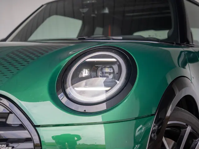 MINI 3-Deurs John Cooper Works 2025 Benzine 47