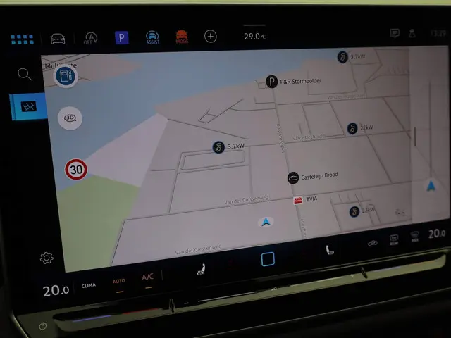 Volkswagen Tiguan 1.5eTSI/150PK R-Line DSG 2024 Benzine 6