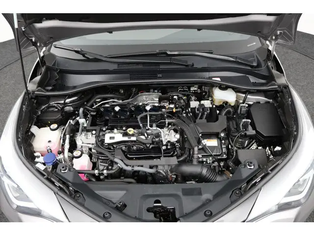 Toyota C-HR 2.0 Hybrid Executive 2021 Hybride Benzine 34
