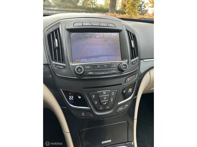 Opel Insignia Sports Tourer 1.6 T Cosmo 2014 Benzine 15