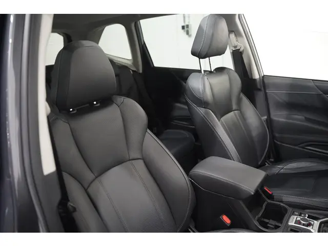 Subaru Forester 2.0i e-BOXER First Edition 2021 Benzine 24