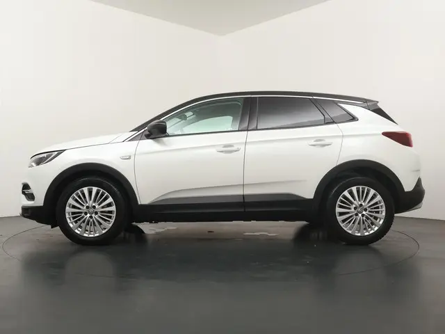 Opel Grandland X 2