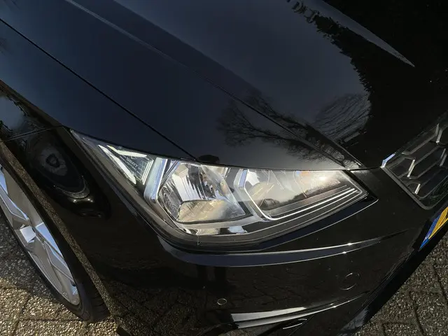 SEAT Ibiza 1.0 TSI FR Business Intense 2019 Benzine 24