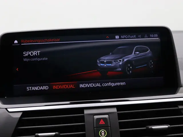 BMW iX3 80 kWh 2021 Elektrisch 29