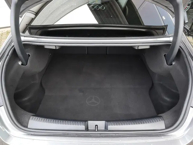 Mercedes-Benz CLA 250 e AMG Line 2023 Hybride Benzine 7