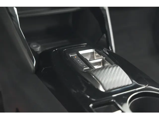 Peugeot e-2008 EV Active 50 kWh 2022 Elektrisch 41